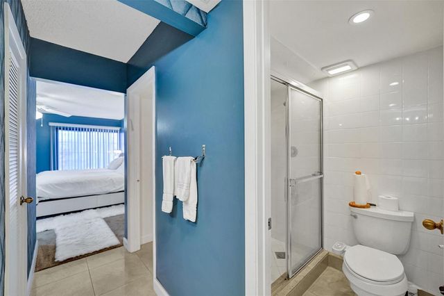 4060 N Hills Drive 32, Hollywood, FL 33021