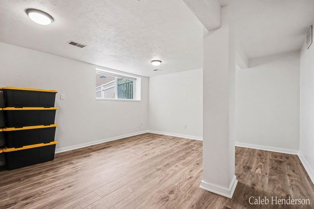 5918 Eaglechase Drive SE, Grand Rapids, MI 49512