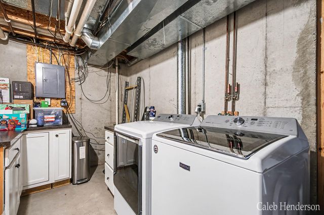 5918 Eaglechase Drive SE, Grand Rapids, MI 49512