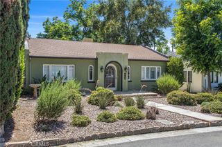 618 Cypress Circle, Redlands, CA 92373