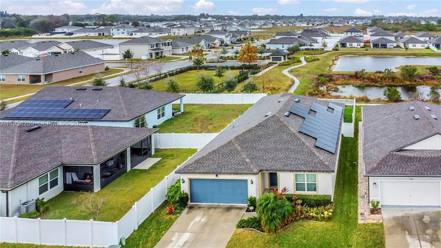 906 SWAYING SAWGRASS AVENUE, Ruskin, Other City - In The State Of Florida, FL 33570