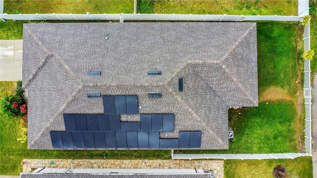 906 SWAYING SAWGRASS AVENUE, Ruskin, Other City - In The State Of Florida, FL 33570