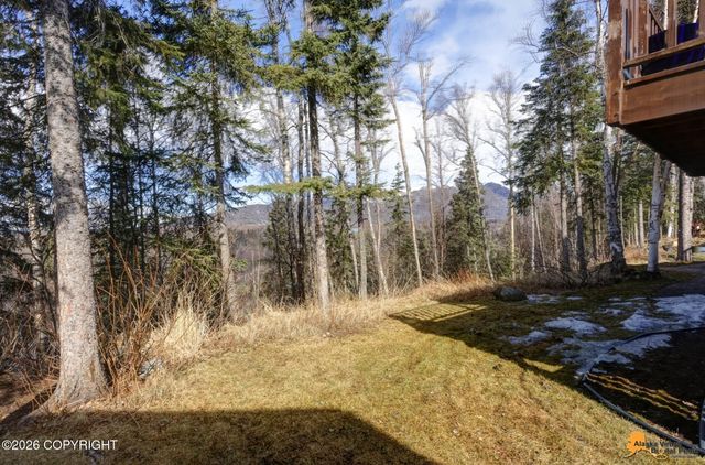 17201 Yellowstone Drive, Eagle River, AK 99577