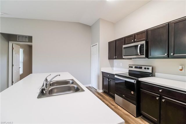 3022 36th ST SW, Lehigh Acres, FL 33976