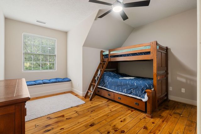 9902 Crestwater Circle, Magnolia, TX 77354