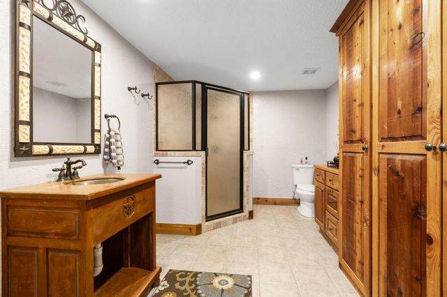 9902 Crestwater Circle, Magnolia, TX 77354