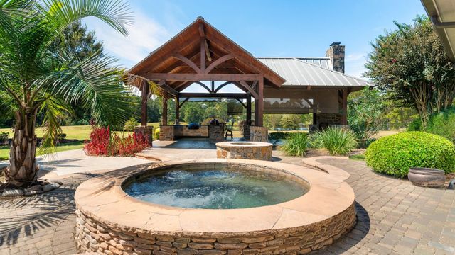 9902 Crestwater Circle, Magnolia, TX 77354