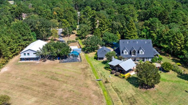 9902 Crestwater Circle, Magnolia, TX 77354