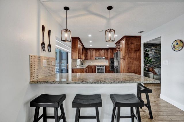 326 NW 101st Terrace, Coral Springs, FL 33071