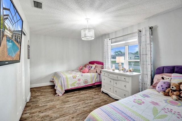 326 NW 101st Terrace, Coral Springs, FL 33071