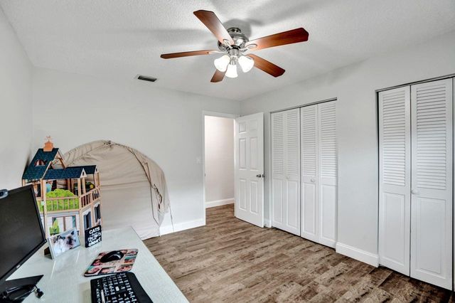 326 NW 101st Terrace, Coral Springs, FL 33071