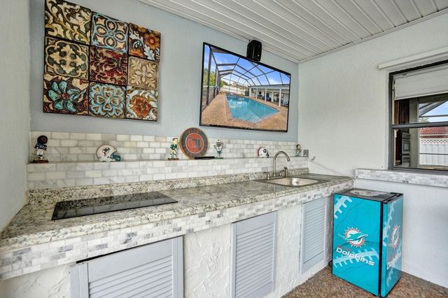 326 NW 101st Terrace, Coral Springs, FL 33071