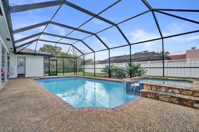 326 NW 101st Terrace, Coral Springs, FL 33071