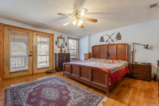 200 Highland Dr., Bandera, TX 78003