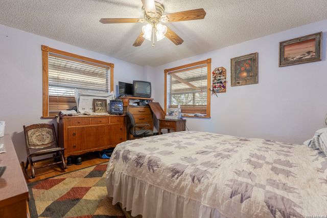 200 Highland Dr., Bandera, TX 78003