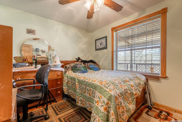 200 Highland Dr., Bandera, TX 78003