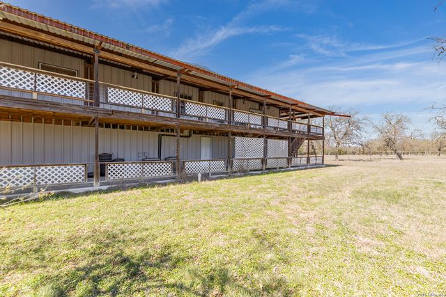 200 Highland Dr., Bandera, TX 78003