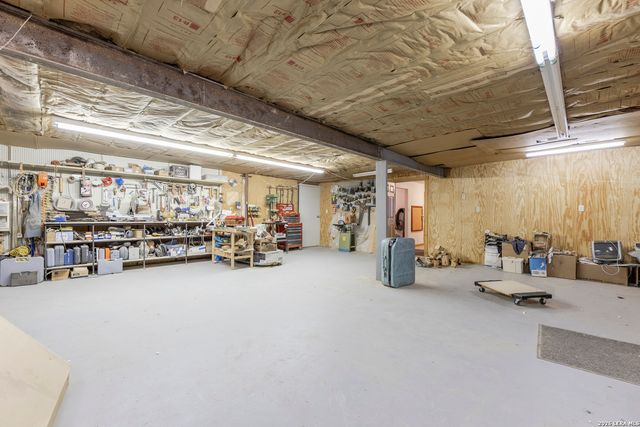 200 Highland Dr., Bandera, TX 78003