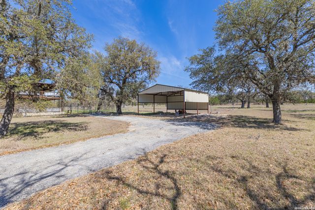 200 Highland Dr., Bandera, TX 78003