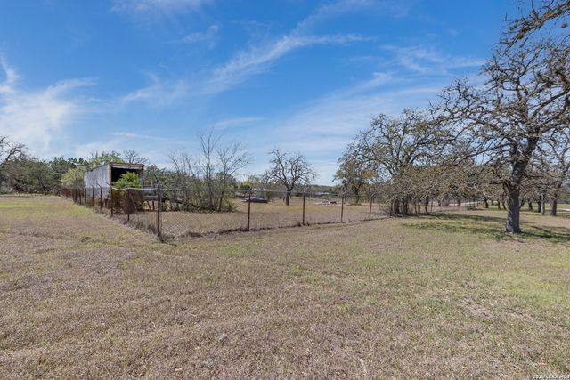 200 Highland Dr., Bandera, TX 78003