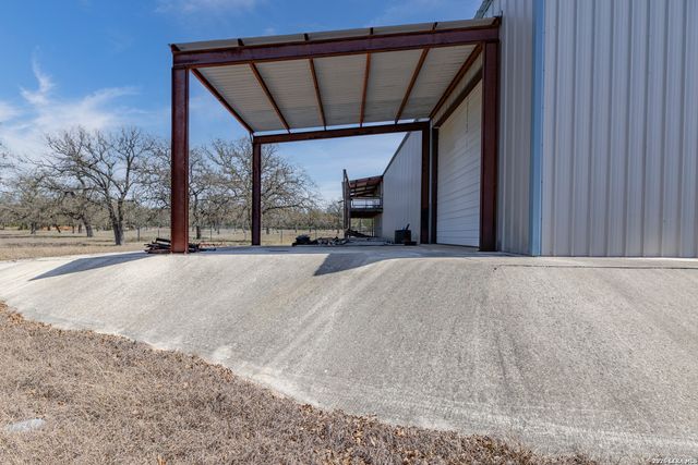 200 Highland Dr., Bandera, TX 78003