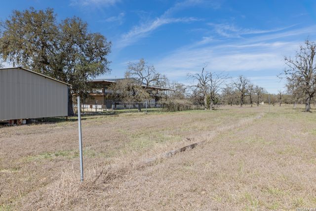 200 Highland Dr., Bandera, TX 78003