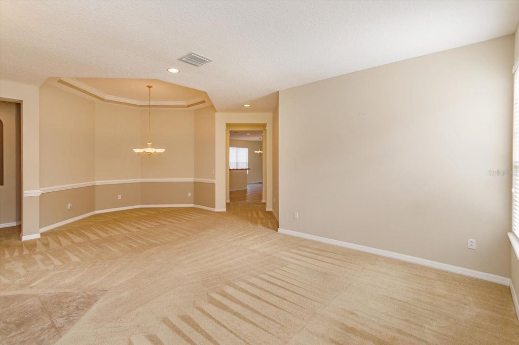 Image 5 of property listing at 12761 HOLDENBURY LANE, Windermere, FL 34786