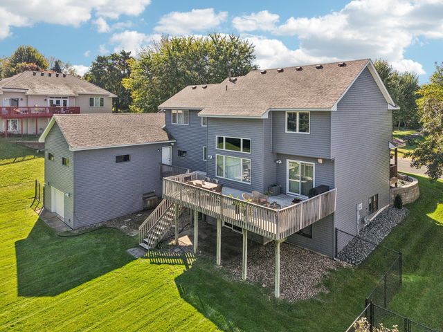 4136 Raspberry Ridge Road NE, Prior Lake, MN 55372