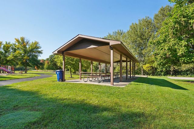 4136 Raspberry Ridge Road NE, Prior Lake, MN 55372