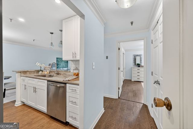 300 Johnson Ferry Road NE B201, Atlanta, GA 30328