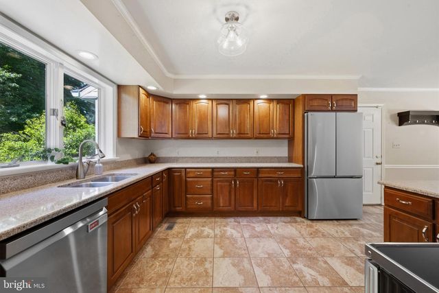 1258 HERITAGE FARMS CT, Sykesville, MD 21784