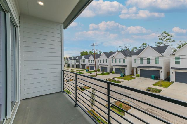 5703F Balbo Street, Houston, TX 77091