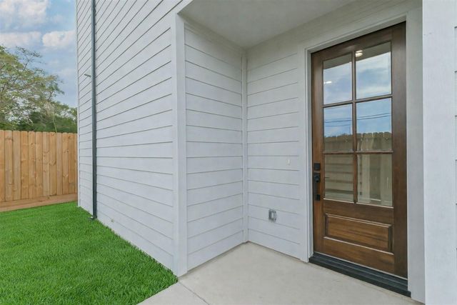 5703F Balbo Street, Houston, TX 77091