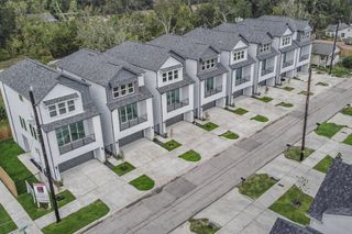 5703F Balbo Street, Houston, TX 77091