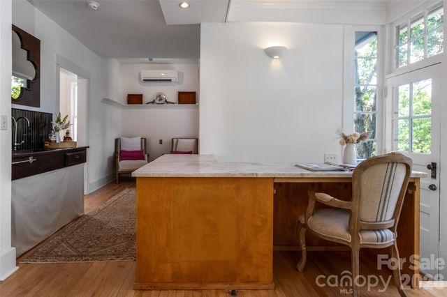 142 Edwin Place, Asheville, NC 28801