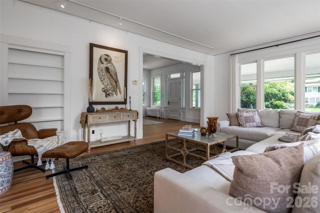 142 Edwin Place, Asheville, NC 28801