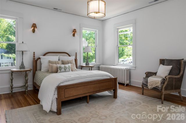 142 Edwin Place, Asheville, NC 28801
