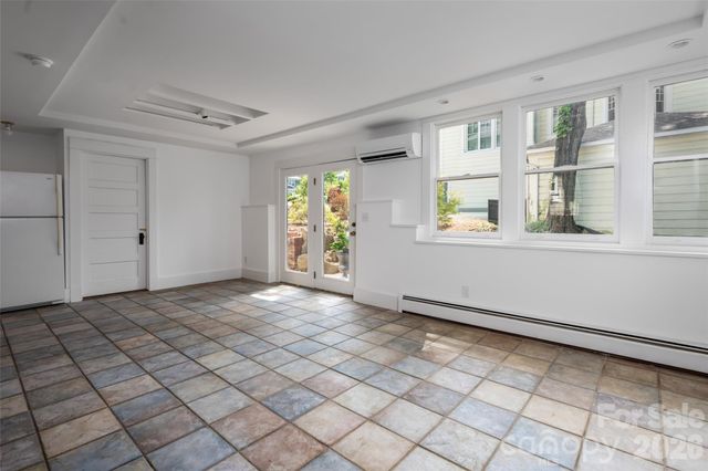142 Edwin Place, Asheville, NC 28801