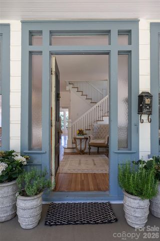 142 Edwin Place, Asheville, NC 28801