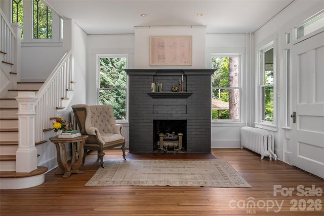 142 Edwin Place, Asheville, NC 28801