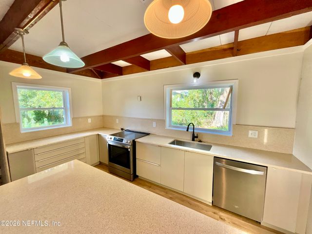 145 DEPOT Road, Hawthorne, FL 32640