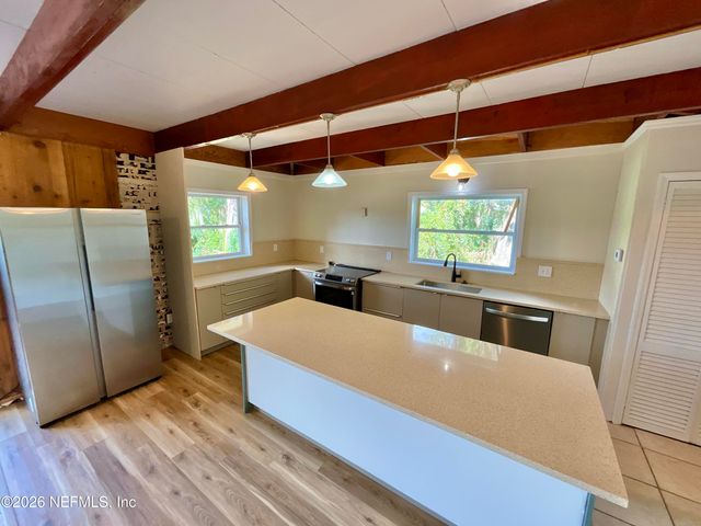 145 DEPOT Road, Hawthorne, FL 32640