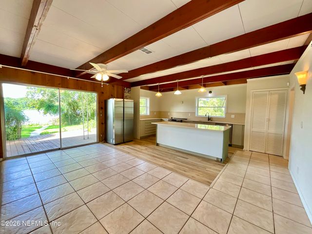 145 DEPOT Road, Hawthorne, FL 32640