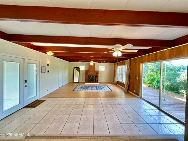 145 DEPOT Road, Hawthorne, FL 32640