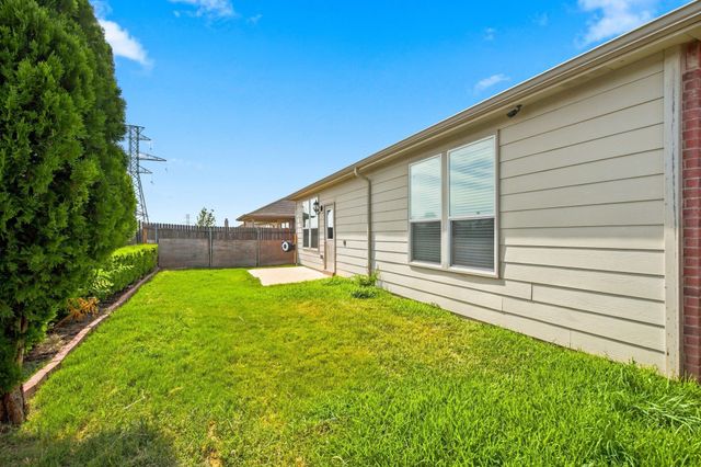 2332 Angoni Way, Fort Worth, TX 76131