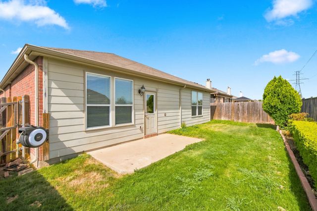 2332 Angoni Way, Fort Worth, TX 76131