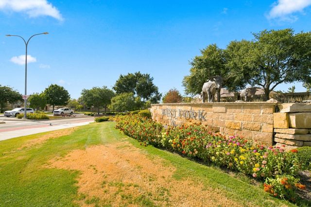 2332 Angoni Way, Fort Worth, TX 76131