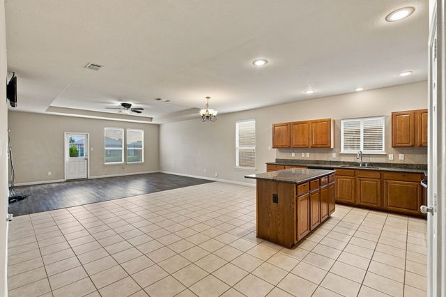 2332 Angoni Way, Fort Worth, TX 76131