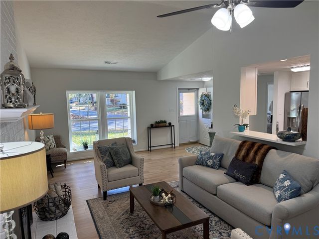 4708 Mill Park Dr, Glen Allen, VA 23060