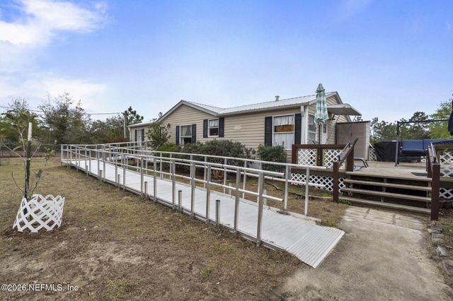 717 STATE ROAD 26, Melrose, FL 32666